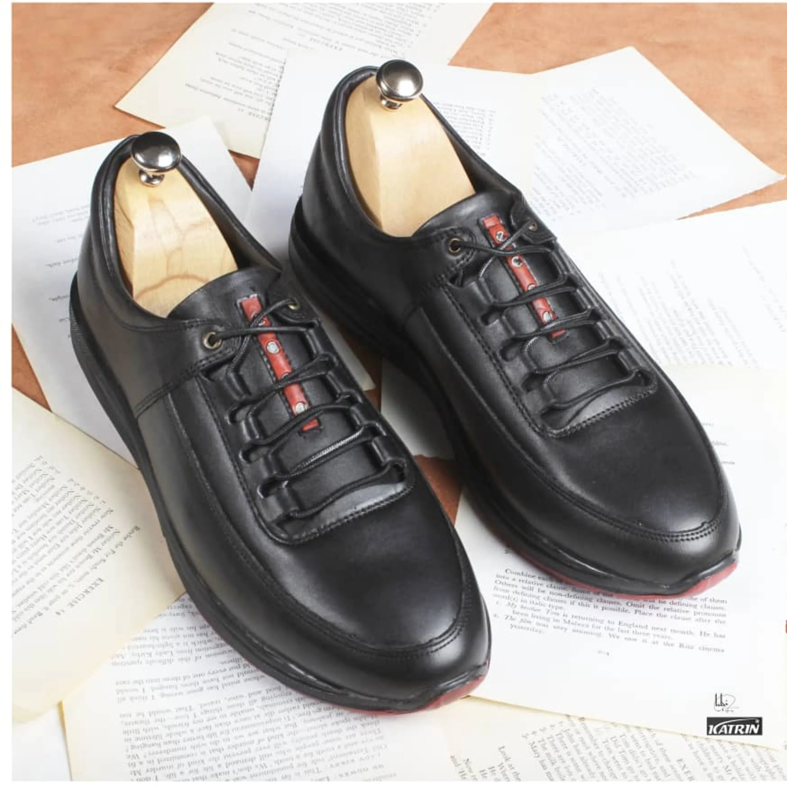 کفش اسپورت چرم مردانه 871